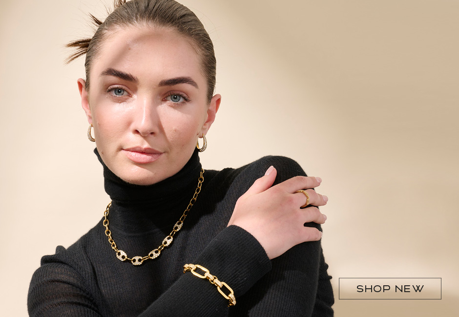 Woman wearing Just Dropped Bold Move Bracelet