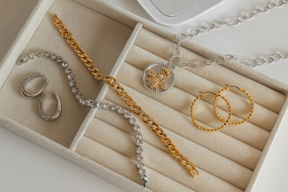 $600 worth of jewelry